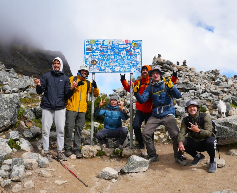 Group hikers in Salkantay Pass | Salkantay Lake